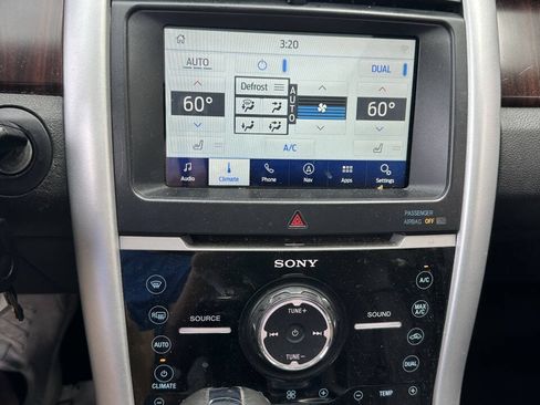 Used 2011 Ford Edge Limited AWD/4WD image 21