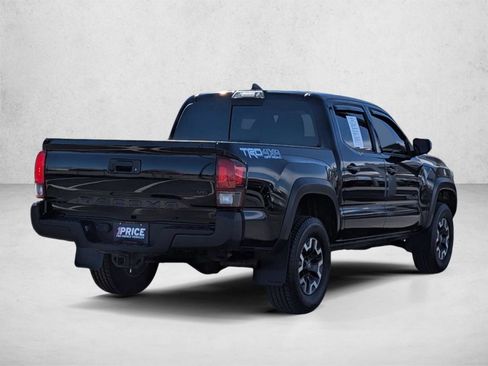 Used 2019 Toyota Tacoma TRD Off-Road AWD/4WD image 5