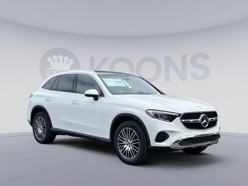New 2026 Mercedes-Benz GLC 300 4MATIC image 2