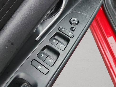 Certified 2023 Hyundai Elantra SE image 29