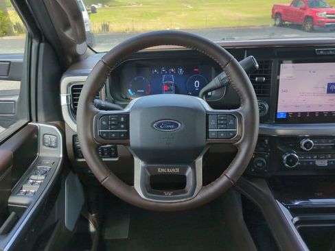 New 2026 Ford F250 4x4 Crew Cab Super Duty image 16