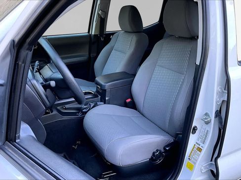 Certified 2023 Toyota Tacoma SR AWD/4WD image 8