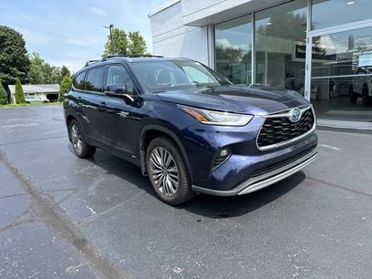 Used 2021 Toyota Highlander Platinum