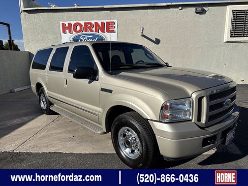 Used 2005 Ford Excursion Limited image 1