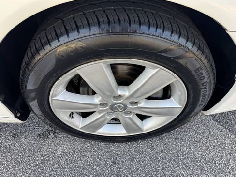 Used 2005 Lexus ES 330 FWD image 25
