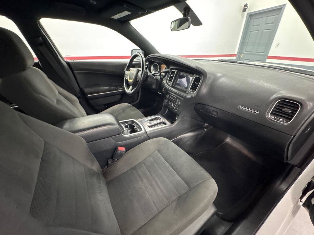 Used 2019 Dodge Charger Police RWD image 12
