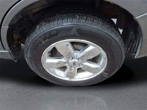 Used 2010 Ford Escape Limited image 7