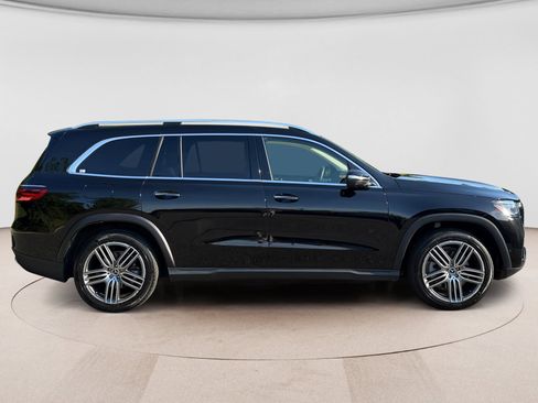 Used 2024 Mercedes-Benz GLS 450 4MATIC image 6