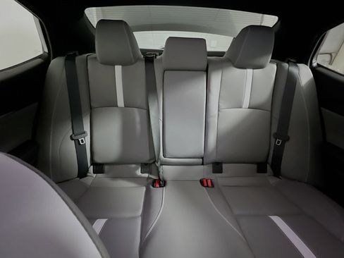 Used 2025 Toyota Camry SE w/ Multimedia Upgrade Package image 33