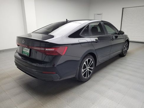Used 2025 Volkswagen Jetta Sport FWD image 9