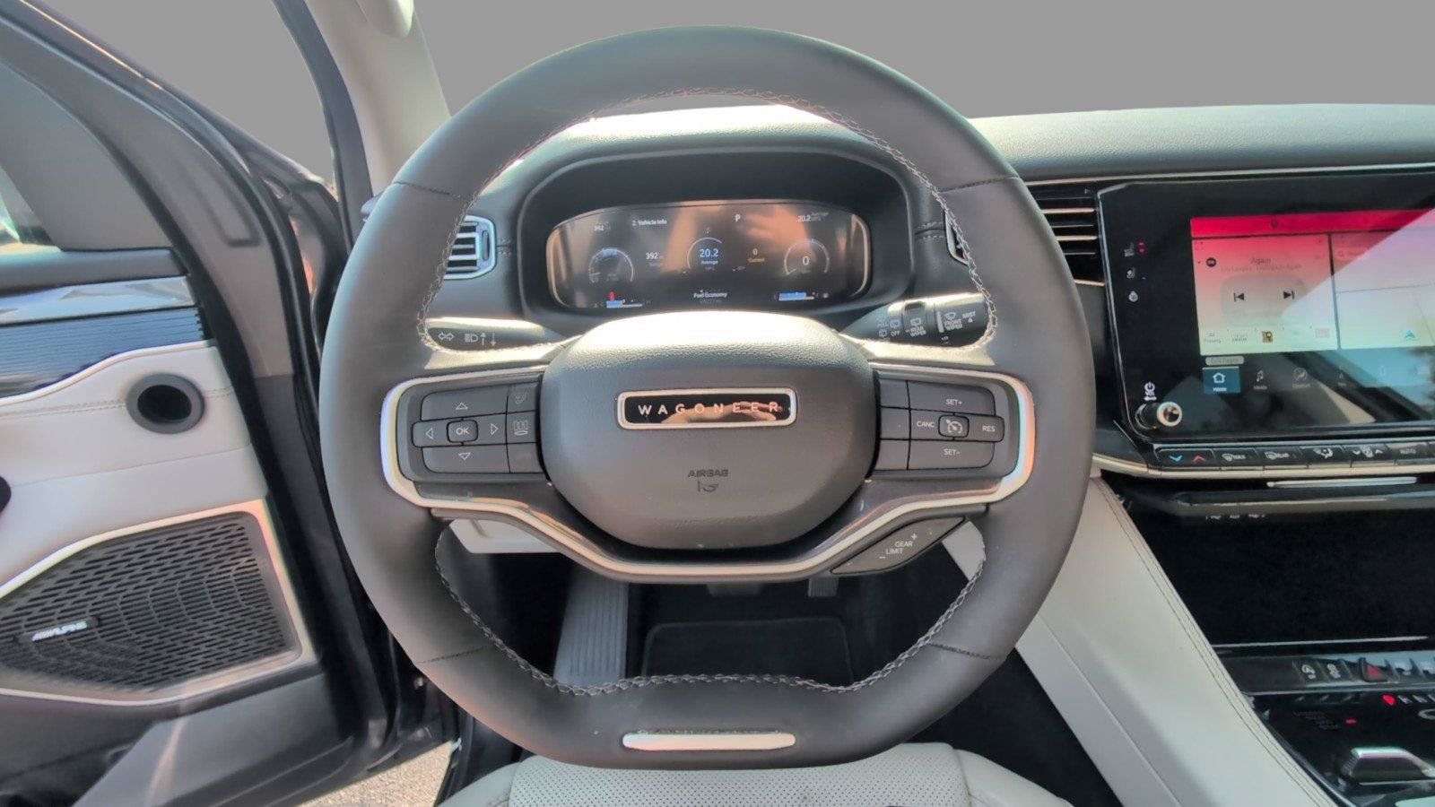 Used 2023 Jeep Wagoneer 4WD w/ Premium Group I image 29