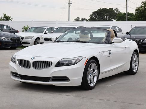 Used 2010 BMW Z4 sDrive35i RWD image 4