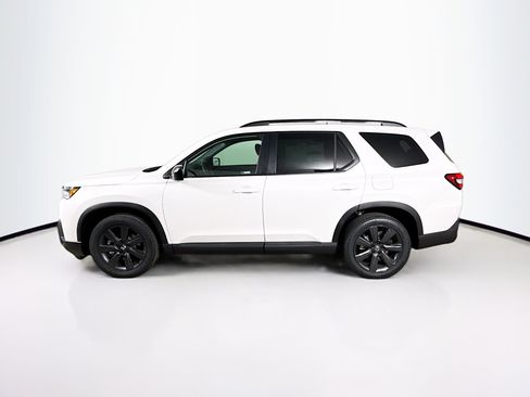 New 2026 Honda Pilot Sport image 7