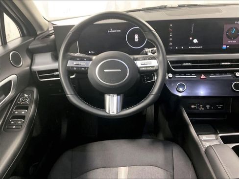 Certified 2024 Hyundai Sonata SEL w/ Convenience Package image 18