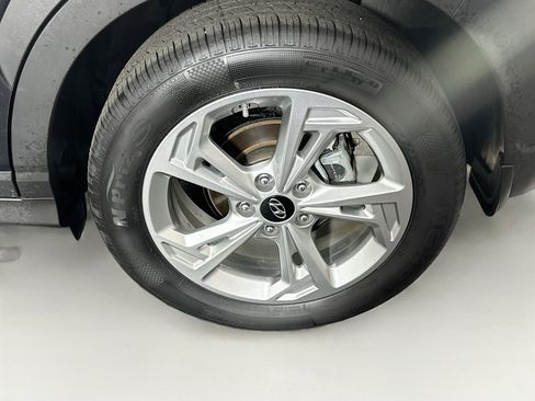 Used 2023 Hyundai Kona SEL image 11