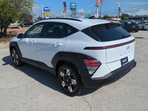 Used 2024 Hyundai Kona SEL FWD image 6