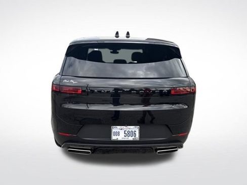 Used 2025 Land Rover Range Rover Sport SE AWD/4WD image 6