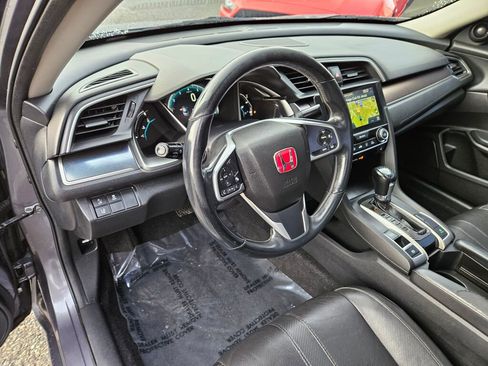 Used 2016 Honda Civic Touring image 25