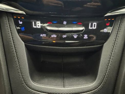 Used 2022 Cadillac XT6 Premium Luxury w/ Platinum Package AWD/4WD image 20