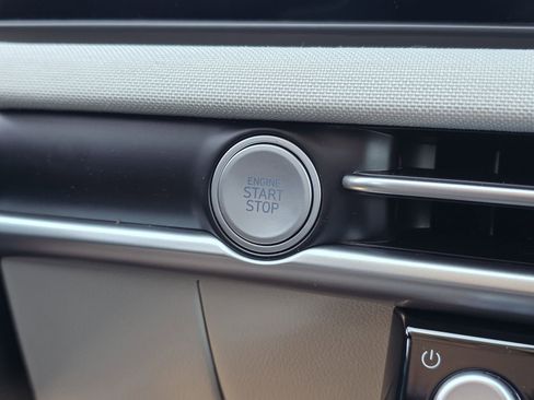 New 2026 Hyundai Tucson Limited image 33