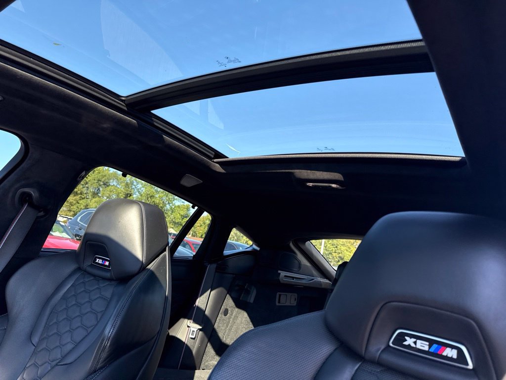 Used 2021 BMW X6 M w/ Competition Package AWD/4WD image 16
