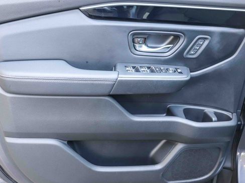 Certified 2025 Honda Pilot Touring image 26