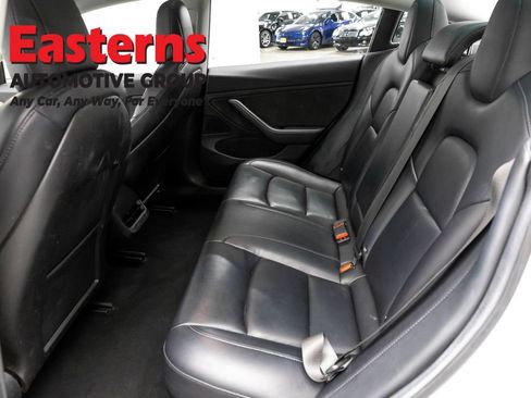 Used 2018 Tesla Model 3 Long Range RWD image 16