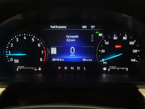 Used 2022 Ford Explorer XLT w/ Equipment Group 202A AWD/4WD image 23