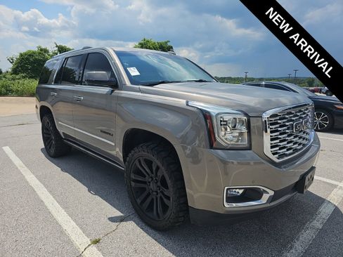 Used 2019 GMC Yukon Denali w/ Denali Ultimate Package AWD/4WD image 1