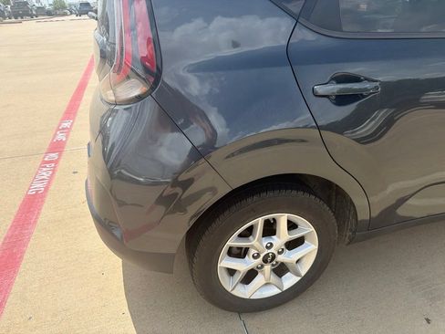 Used 2024 Kia Soul LX w/ Option Group 015 FWD image 11