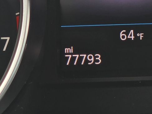 Used 2018 Volkswagen Tiguan S FWD image 25