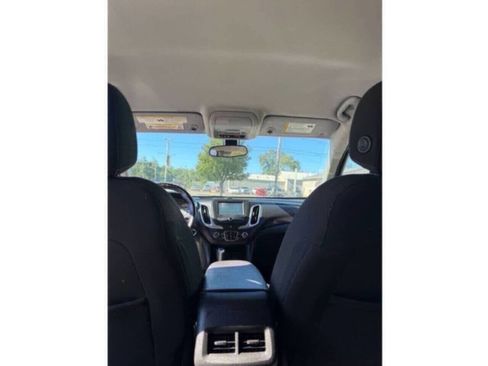 Used 2018 Chevrolet Equinox LT image 12