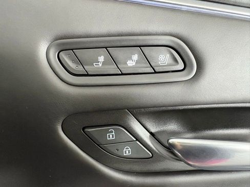 Used 2022 Cadillac Escalade Sport Platinum AWD/4WD image 44