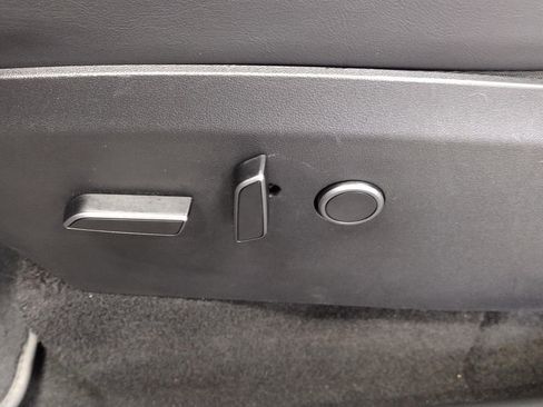 Used 2023 Tesla Model Y Long Range image 20