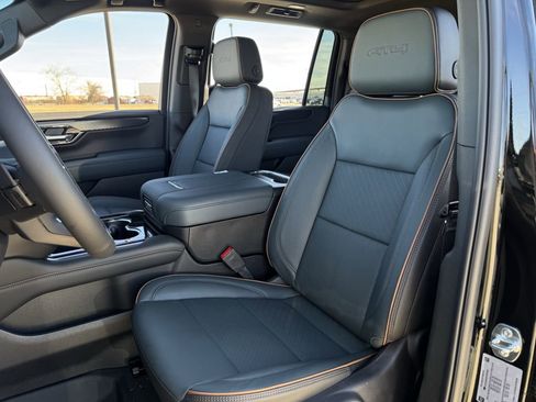 New 2026 GMC Yukon XL AT4 w/ AT4 Premium Package image 22