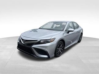 Used 2024 Toyota Camry SE FWD video 2