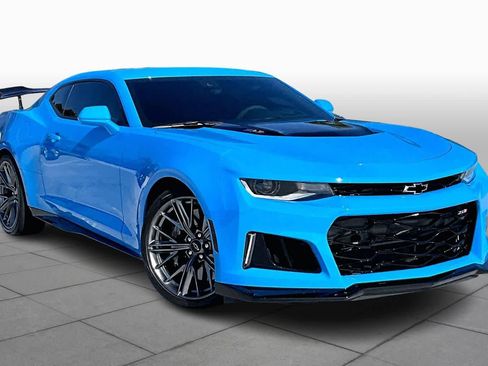 Used 2023 Chevrolet Camaro ZL1 image 3