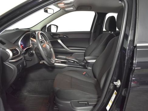 Used 2019 Mitsubishi Eclipse Cross ES AWD/4WD image 11