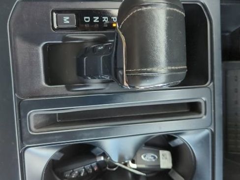 Used 2023 Ford F150 Lariat w/ Trailer Tow Package image 15