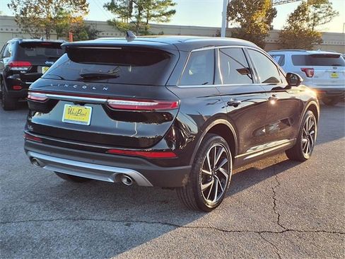 Certified 2023 Lincoln Corsair Reserve w/ Equipment Group 201A image 2