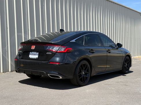 Used 2022 Honda Civic Sport Touring image 3