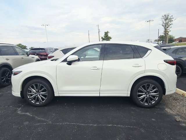 Used 2025 MAZDA CX-5 Signature AWD/4WD image 2