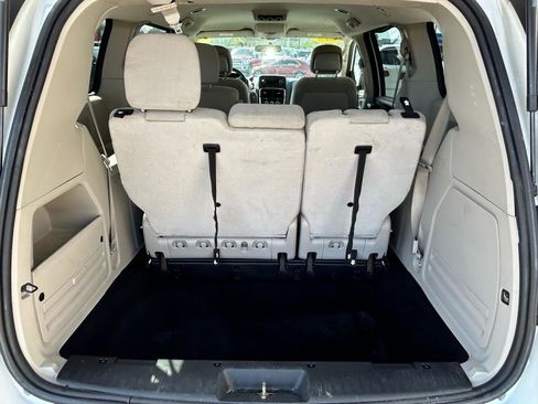 Used 2015 Dodge Grand Caravan SE w/ Quick Order Package 29E SE FWD image 16