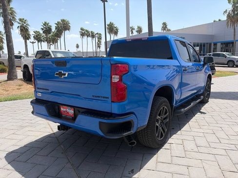 Used 2026 Chevrolet Silverado 1500 Custom w/ Turbomax Blackout Package RWD image 4
