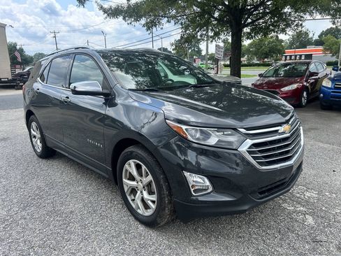 Used 2018 Chevrolet Equinox Premier AWD/4WD image 2