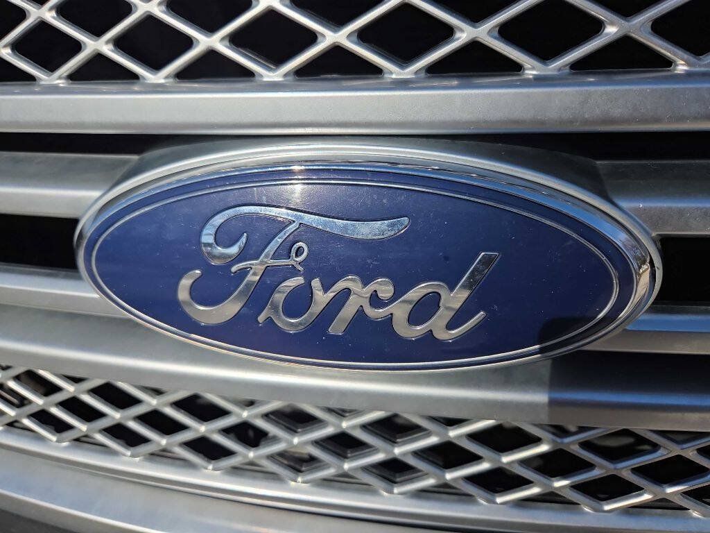 Used 2014 Ford F150 Platinum AWD/4WD image 11