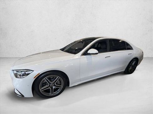 Used 2025 Mercedes-Benz S 580 S 580 image 9
