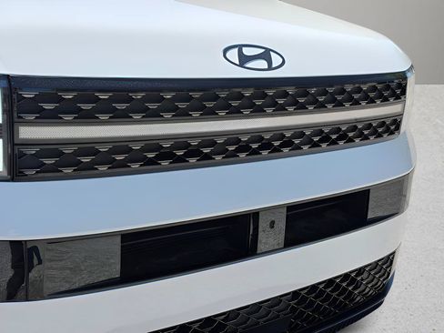 New 2026 Hyundai Santa Fe Calligraphy w/ Tow & Go Package AWD/4WD image 9