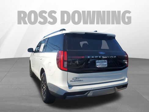 Used 2025 Ford Expedition Platinum AWD/4WD image 6