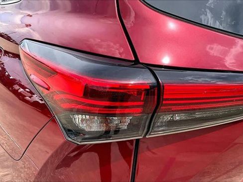Used 2021 Toyota Highlander Platinum AWD/4WD image 29